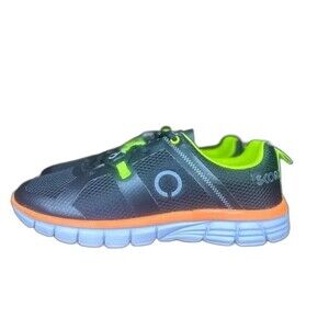 Skora Runner Lightweight Sneakers Black Orange Mens Size 9 Running NWT